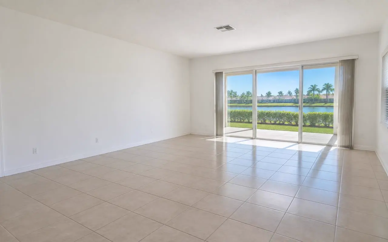 Senior downsizing cleanout Jupiter FL