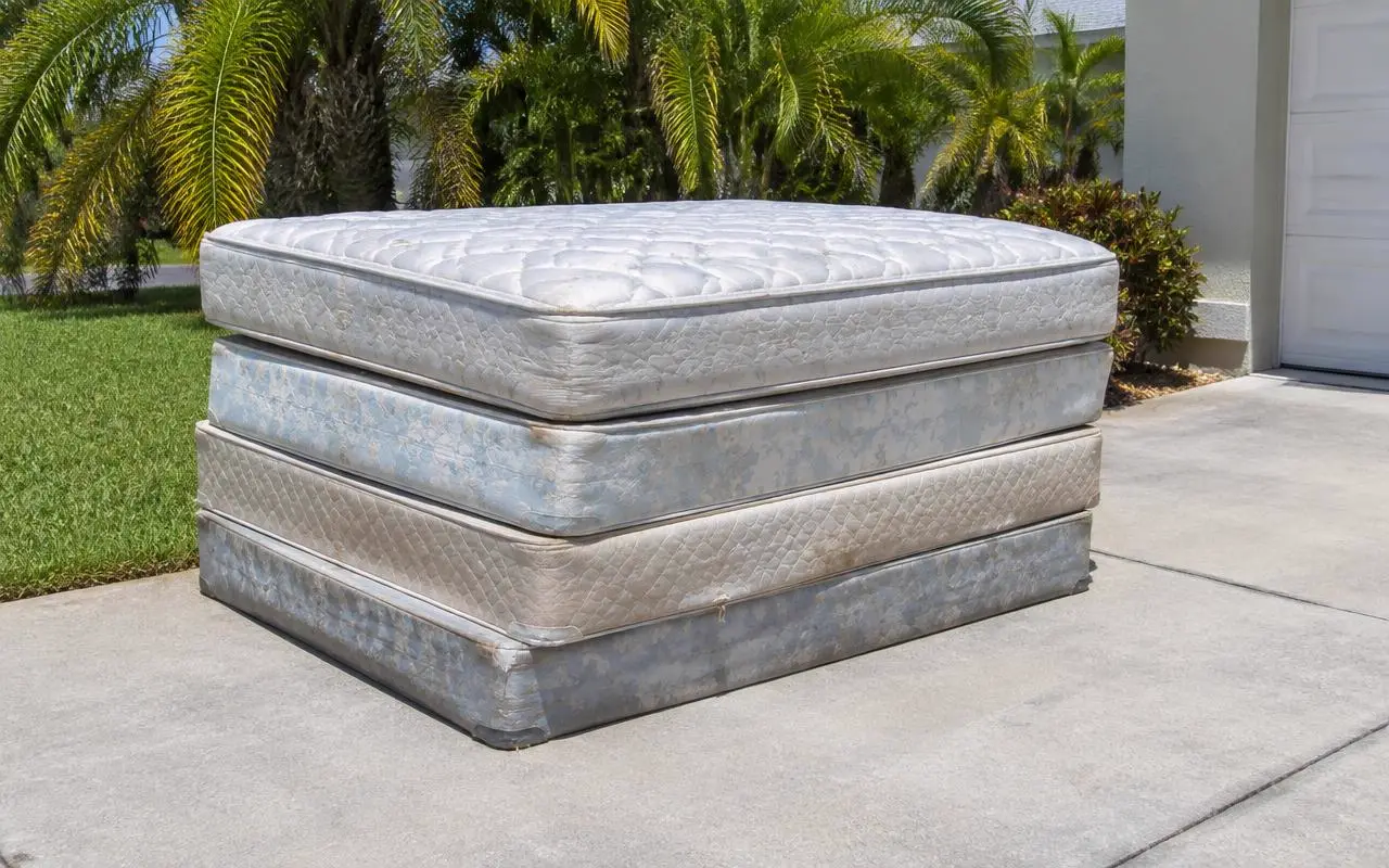 Mattress removal Ocean Ridge FL